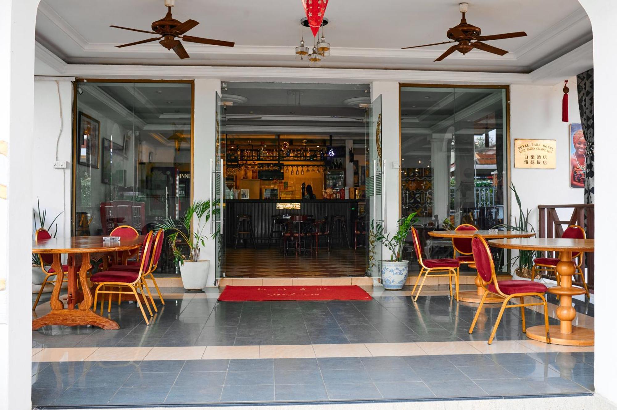 Royal Park Hotel And Chinese Restaurant Kumasi Extérieur photo